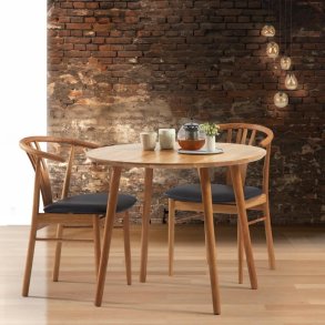 Snedkermesterens egne borde - produceret i Danmark.