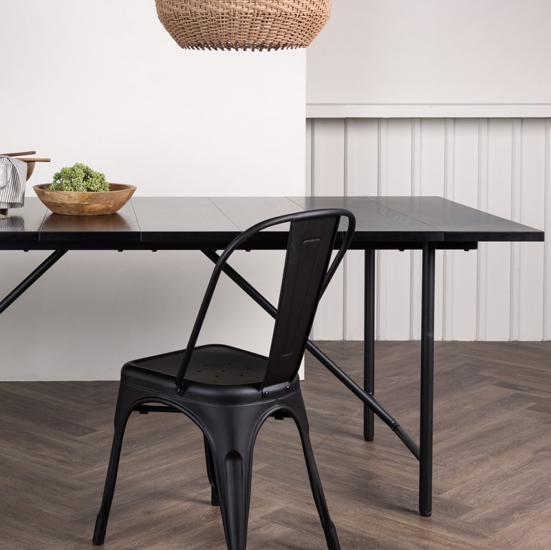 Calma- Spisebord i fineret sort eg, rektangulær 90 x 200 cm.