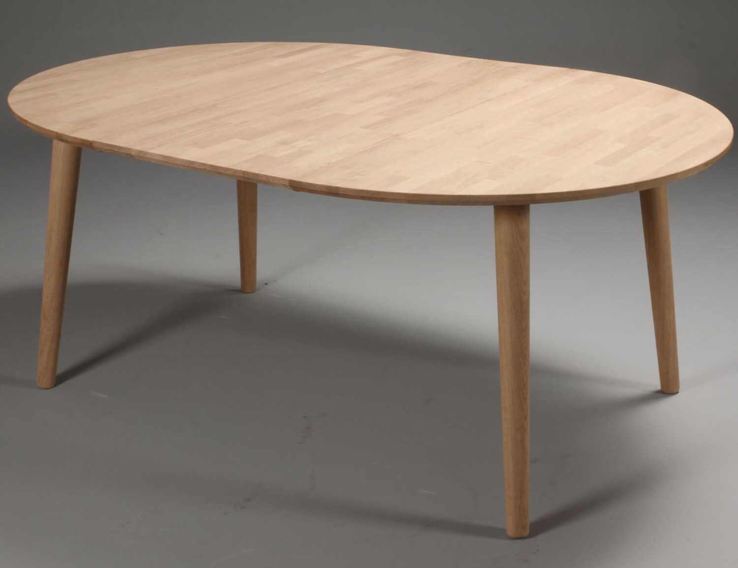 DT 100 - Rundt spisebord ø 120 cm. med 2 tillægsplader i massiv eg - designs - enkelt, tidløst og elegant - 3-Nordic