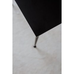 Scholar - Skrivebord, sort hjtrykslaminat, sorte metalben