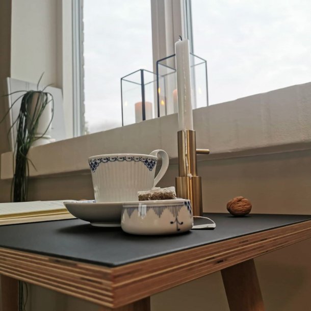 Linea - Skrivebord i linoleum i fire strrelser