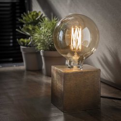 Cube - Bordlampe i metal med finish i antik bronze
