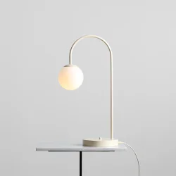 Twiggy - Bordlampe i cremefarvet metal og hvidt glas