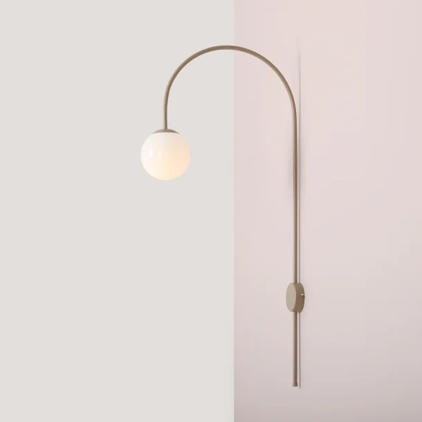 Twiggy - Vglampe i beige farvet metal og hvidt glas