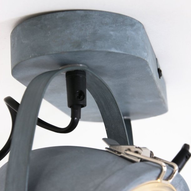 Ryder - spotlampe i gr metal, to skrme