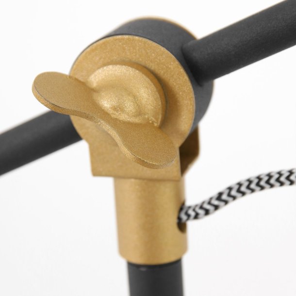 Brandon - bordlampe i tre metalfarver