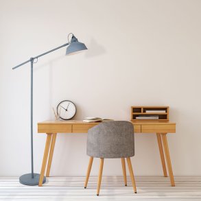 Vernon - gulvlampe i to metalfarver