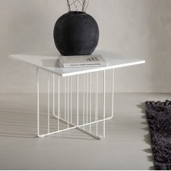 Cawey- Sofabord i hvidt stl og hvid topplade, 40 x 40 cm.