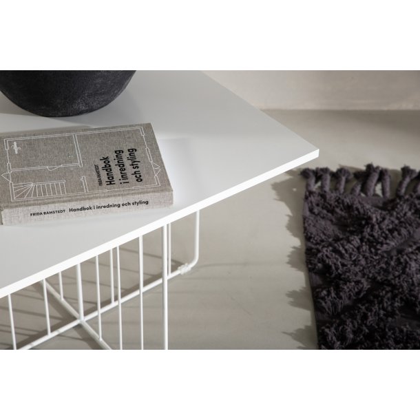 Cawey- Sofabord i hvidt stl og hvid topplade, 40 x 40 cm.