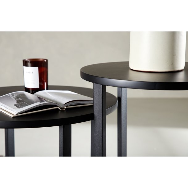 Junior - Sofabord i sort metal og sort tr, diameter 40 cm.