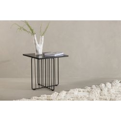 Cawey- Sofabord i sort stl og sort topplade, 60 x 60 cm.