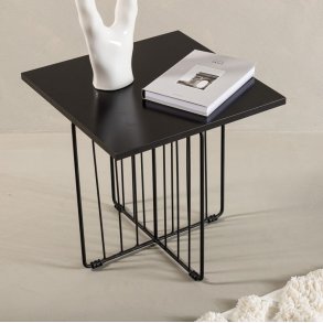 Cawey- Sofabord i sort stl og sort topplade, 60 x 60 cm.