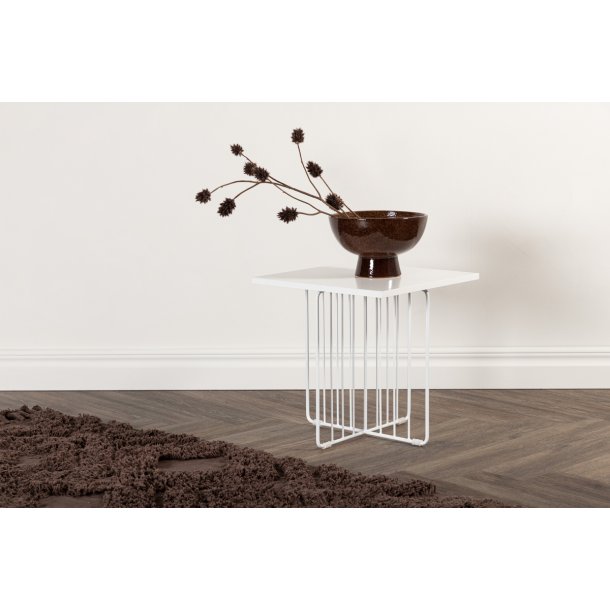 Cawey- Sofabord i hvidt stl og hvid topplade, 60 x 60 cm.