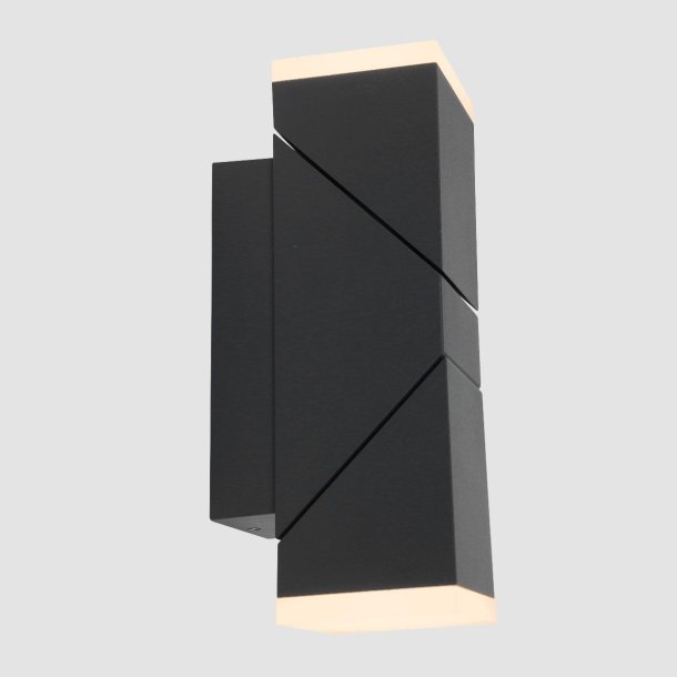 Mantova - udendrslampe i sort metal og glas