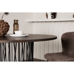 Cerca - Spisebord i mocca farvet egefiner, diameter 120 cm.