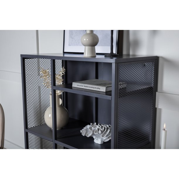 Zentra - Skab i gr industrielt design, 80 x 110 cm.