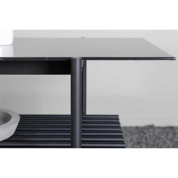 Bodia - Sofabord i marmor glas og sort metal, 60 x 120 cm.