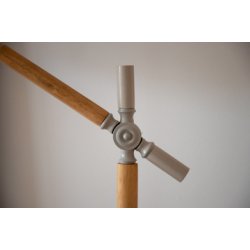 Crown - Bordlampe med stofskrm og stel i grt metal