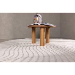 Frosty- Tppe i hvid polypropen, oval 240 x 340 cm.