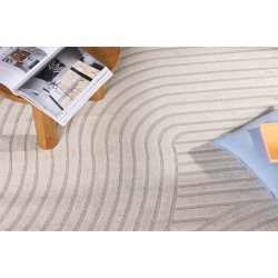 Frosty- Tppe i hvid polypropen, oval 240 x 340 cm.