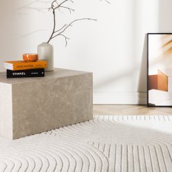 Frosty- Tppe i hvid polypropen, 240 x 340 cm.