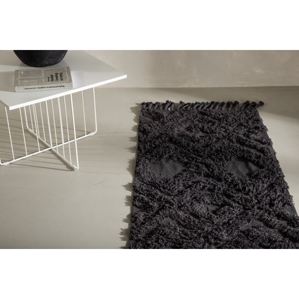 Zell - Entre tppe i mrkegr bomuld, 70 x 200 cm.