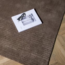 Alcoys - Tppe i brun uld, 253 x 350 cm.