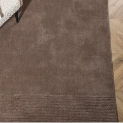 Alcoys - Tppe i brun uld, 253 x 350 cm.