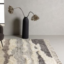 Multos - Tppe i flerfarvet uld, 300 x 400 cm.