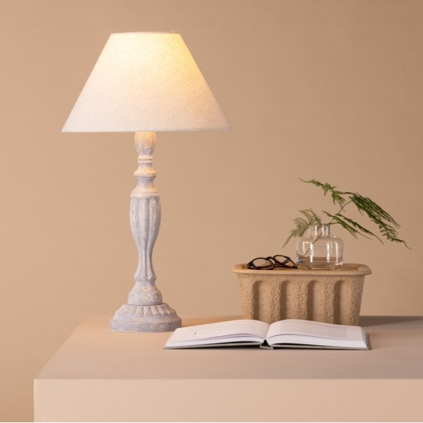 Newry- Bordlampe i beige tr og skrm af stof