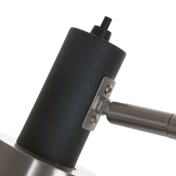 Alda - gulvlampe i stl og sort metal