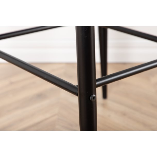 Rusty - 2 Barstole i metal og sde i beige microfiber stof