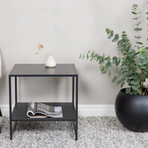 Horst - Sofabord i sort metal, 50 x 50 cm.