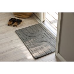 Olav - Drmtte i slvfarvet uld, rektangulr 50 x 80 cm.