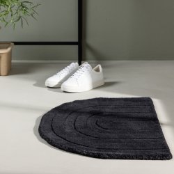 Olav - Drmtte i sort uld, 50 x 80 cm.