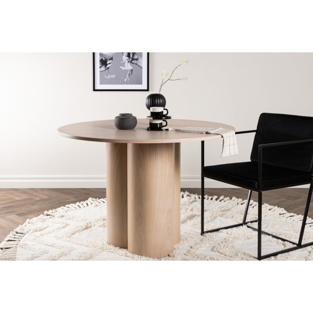 Triple - Spisebord i hvidpigmenteret egefiner, diameter 110 cm.