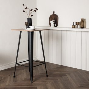 Winslet- Barbord i valn�d dekor og sort metal