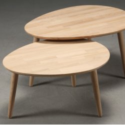 CT 10 - Sofabord i massiv eg med drbeform og strrelse 107 x 79 cm