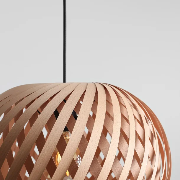 Nightfall - Pendel i flettet bgetr, diameter 40 cm.