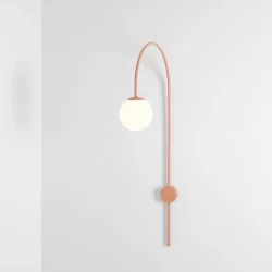 Twiggy - Vglampe i koral farvet metal og hvidt glas