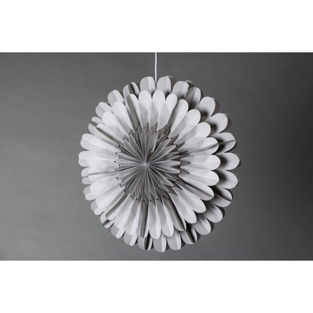 Juvela - Loftlampe i gr foldet papir, diameter 60 cm.