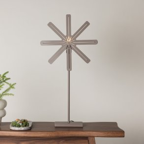 Platt- Bordlampe i mocca farvet metal, stjerneformet med LED lys, hjde 80 cm.