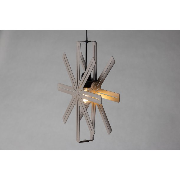 Bengala - Stjerneformet loftlampe i mocca metal, diameter 40 cm.