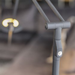 Cleo - gulvlampe i moderne stil, tre farver