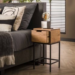 Laksi - Sengebord i akacietr med 1 skuffe