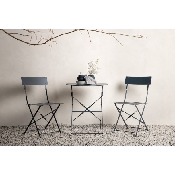 Korfus - Cafest med bord og to stole i mrkegrt stl