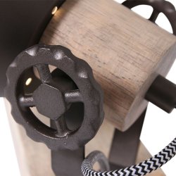 Bates - spotlampe med tre skrme i fem forskellige finish