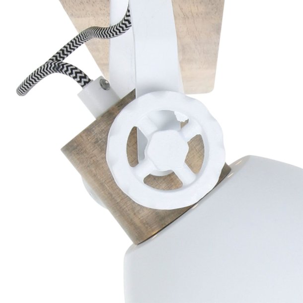 Bates - spotlampe med tre skrme i fem forskellige finish