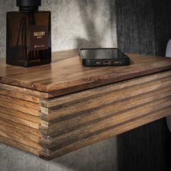 Hacho - 2 Sengeborde i massiv akacietr, bredde 30 cm.