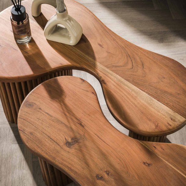 Snakey - Sofabordsst i massiv akacietr